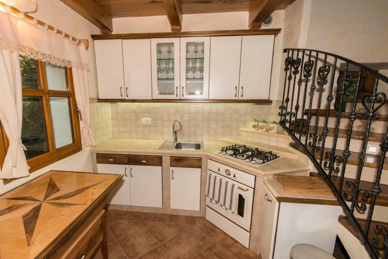 Vineyard Cottage Vina In Medu Trebelno ภายนอก รูปภาพ